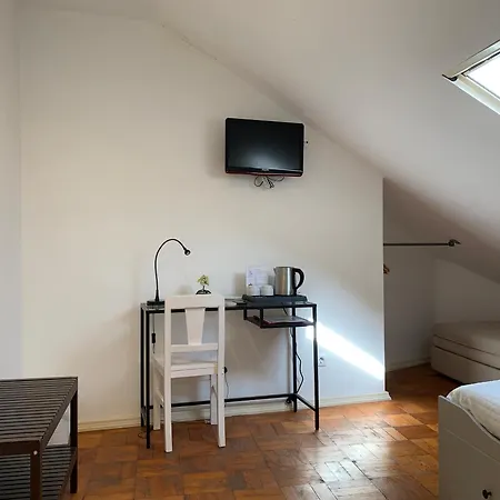 Discovery Expo - Aeroporto Πανσιόν Lisboa