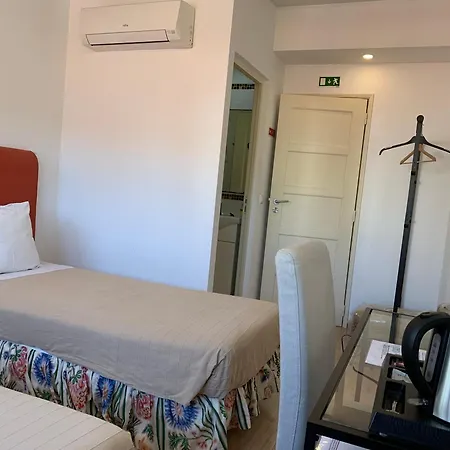 Discovery Expo - Aeroporto Πανσιόν 3*