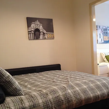 Discovery Expo - Aeroporto Πανσιόν