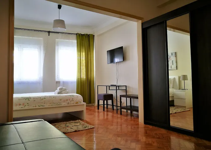 Discovery Expo - Aeroporto 招待所 Lisboa